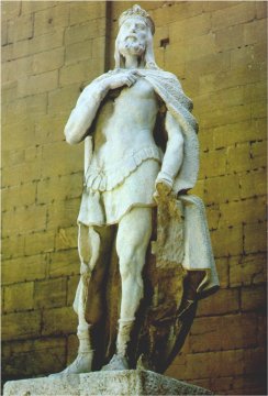 Alfonso II el Casto, por V&iacute;ctor Hevia, en el Jard&iacute;n de los Reyes Caudillos