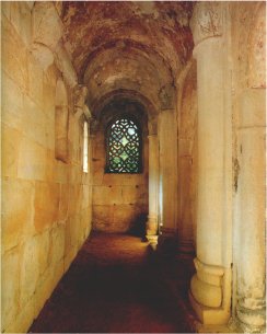 Interior del p&oacute;rtico